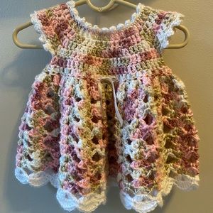 New 0 to 6 month baby dress. Handmade!